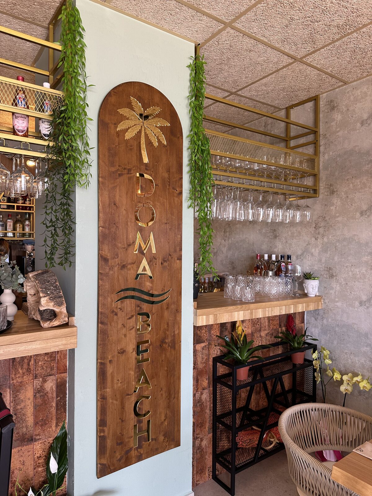 DOMA Beach – salón con vistas al mar